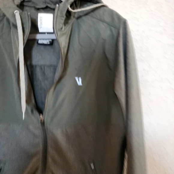 Vuori Element Jacket Size Medium